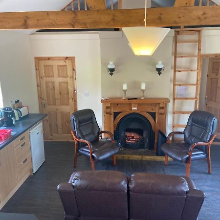 Higgins House Villa Ballyhaunis Exteriör bild