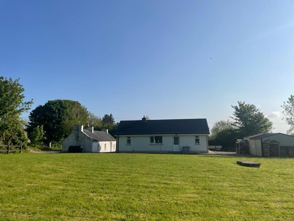 Higgins House Villa Ballyhaunis Exteriör bild