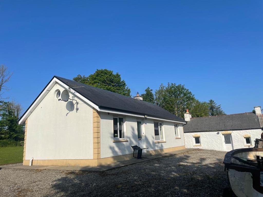 Higgins House Villa Ballyhaunis Exteriör bild